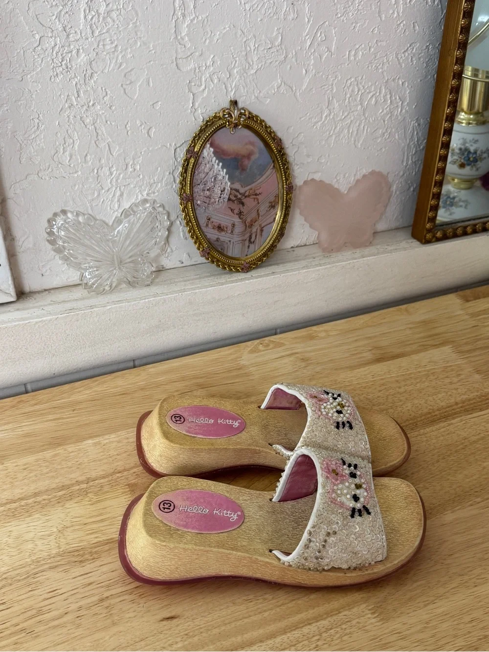 Vintage Hello Kitty Beaded Sandals Kids Size 13 Y2K Kawaii Pearl Sequin Platform